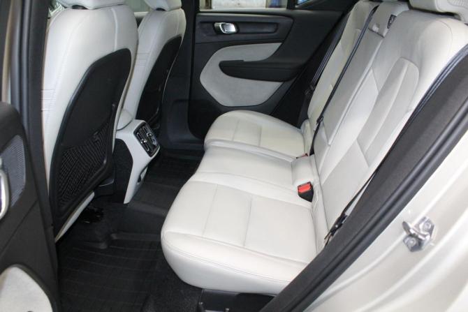 Volvo XC40 I с пробегом 2018 года, цена 2 129 000 рублей, 120541 км, внедорожник, Автокод Объявления