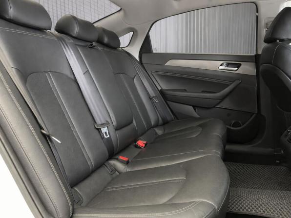 Hyundai Sonata VII (LF) Рестайлинг с пробегом 2018 года, цена 1 757 000 рублей, 144479 км, седан, Автокод Объявления