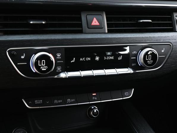 Audi A4 V (B9) с пробегом 2017 года, цена 2 469 000 рублей, 182737 км, седан, Автокод Объявления