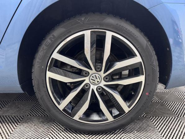Volkswagen Golf VII с пробегом 2015 года, цена 1 500 000 рублей, 104279 км, универсал, Автокод Объявления