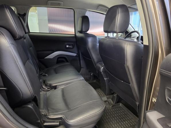 Mitsubishi Outlander II Рестайлинг с пробегом 2010 года, цена 999 000 рублей, 223680 км, внедорожник, Автокод Объявления