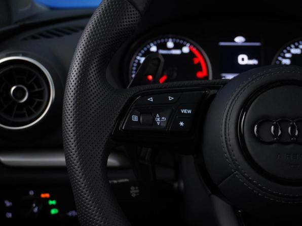 Audi A3 III (8V) Рестайлинг с пробегом 2019 года, цена 1 399 051 рубль, 173677 км, седан, Автокод Объявления