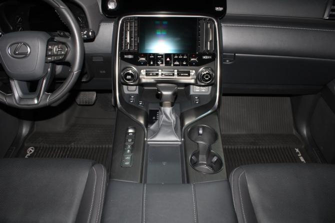 Lexus LX IV с пробегом 2024 года, цена 19 000 000 рублей, 14233 км, внедорожник, Автокод Объявления