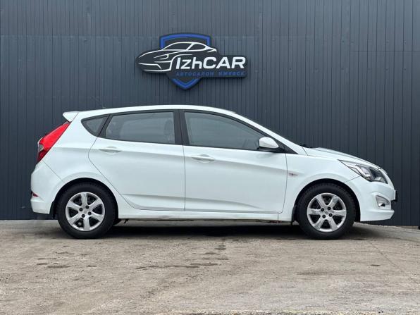 Hyundai Solaris I Рестайлинг с пробегом 2015 года, цена 749 000 рублей, 132800 км, хэтчбек, Автокод Объявления
