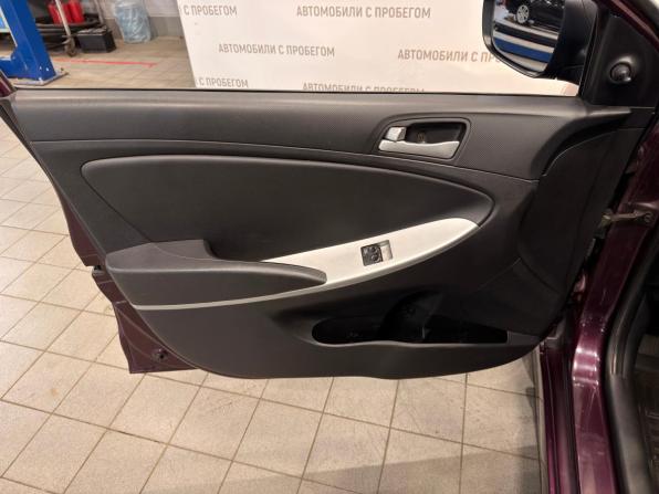 Hyundai Solaris I с пробегом 2012 года, цена 679 000 рублей, 197553 км, седан, Автокод Объявления