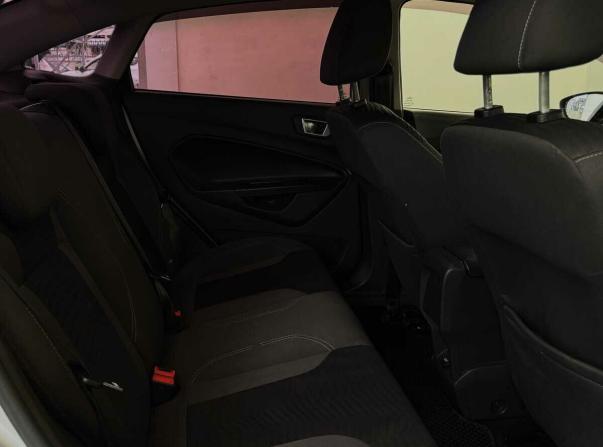 Ford Fiesta Mk6 Рестайлинг с пробегом 2015 года, цена 689 000 рублей, 207471 км, седан, Автокод Объявления