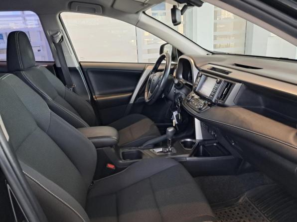 Toyota RAV4 IV (XA40) Рестайлинг с пробегом 2017 года, цена 2 549 000 рублей, 99700 км, внедорожник, Автокод Объявления