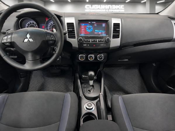 Mitsubishi Outlander II Рестайлинг с пробегом 2012 года, цена 1 295 500 рублей, 251108 км, внедорожник, Автокод Объявления