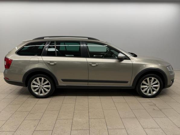 Skoda Octavia III (A7) с пробегом 2014 года, цена 1 777 000 рублей, 103090 км, универсал, Автокод Объявления