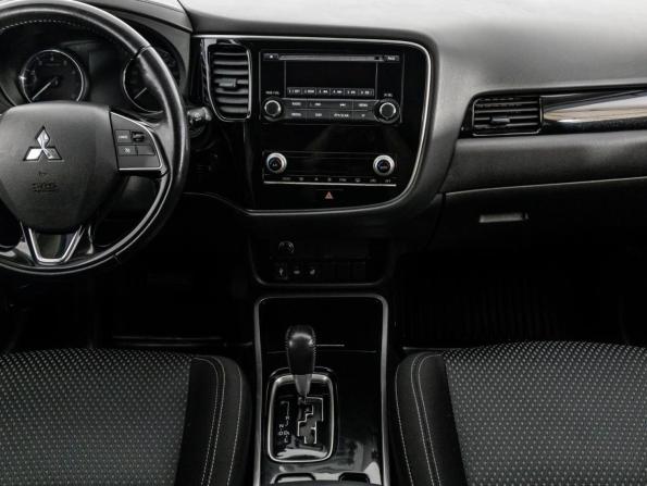 Mitsubishi Outlander III Рестайлинг 3 с пробегом 2020 года, цена 2 499 000 рублей, 81137 км, внедорожник, Автокод Объявления