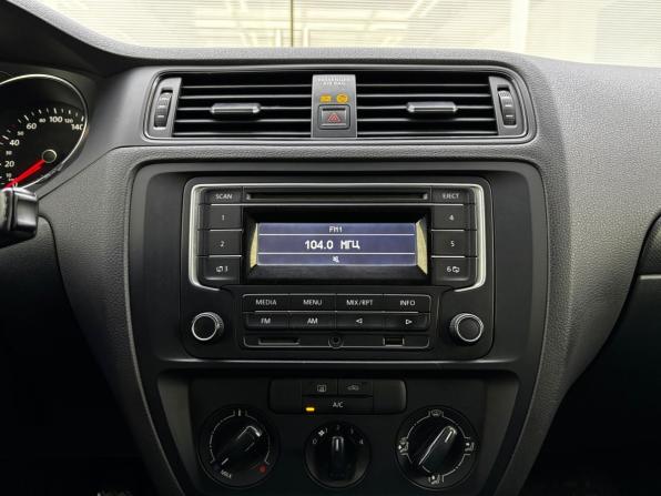Volkswagen Jetta VI Рестайлинг с пробегом 2015 года, цена 1 125 000 рублей, 124200 км, седан, Автокод Объявления