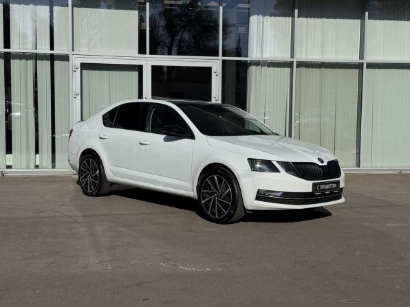 Skoda Octavia III (A7) Рестайлинг с пробегом 2019 года, цена 1 650 000 рублей, 185344 км, лифтбек, Автокод Объявления