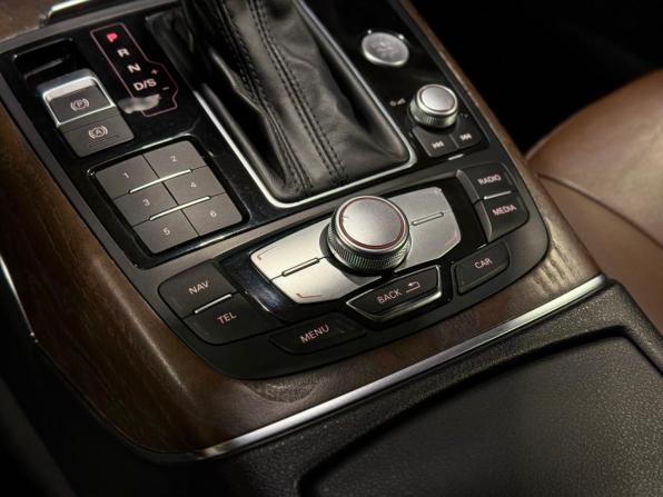 Audi A6 IV (C7) Рестайлинг с пробегом 2015 года, цена 1 999 000 рублей, 193758 км, седан, Автокод Объявления