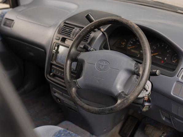 Toyota Ipsum I (M10) с пробегом 1997 года, цена 390 000 рублей, 312434 км, компактвэн, Автокод Объявления