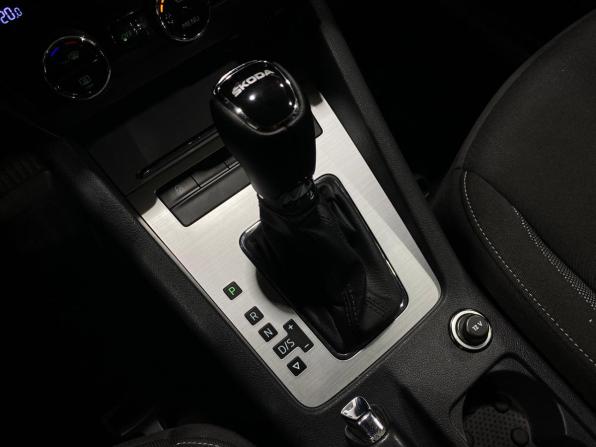 Skoda Octavia III (A7) Рестайлинг с пробегом 2017 года, цена 1 565 000 рублей, 158064 км, лифтбек, Автокод Объявления