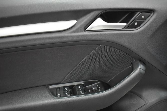 Audi A3 III (8V) с пробегом 2013 года, цена 1 000 000 рублей, 223939 км, хэтчбек, Автокод Объявления