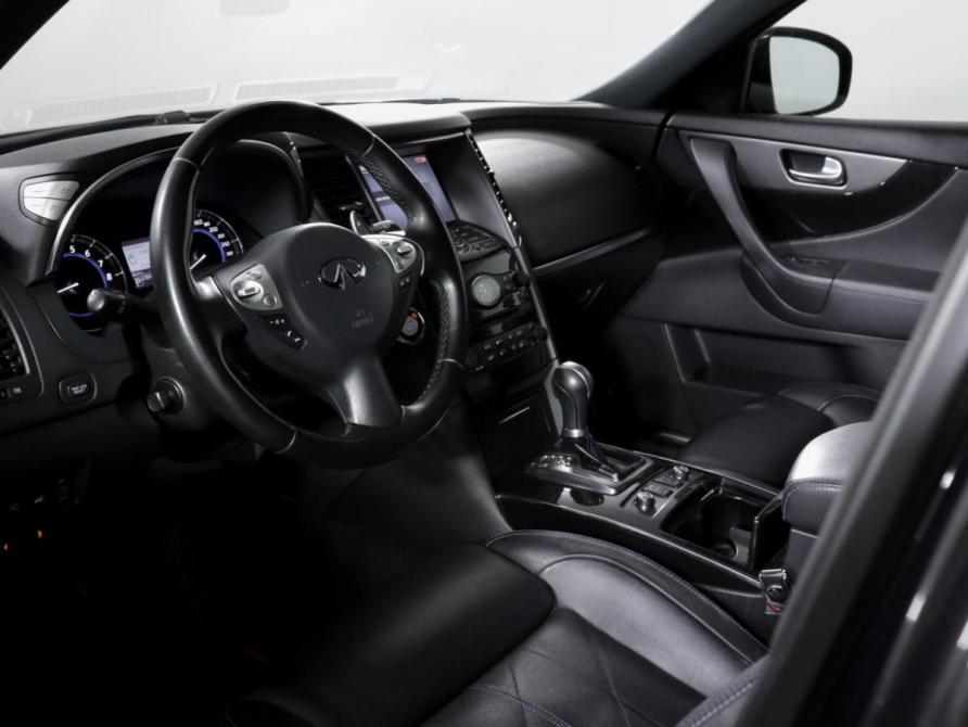 Infiniti QX70 Москва  - изображение 15