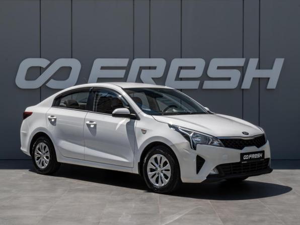 Kia Rio IV Рестайлинг с пробегом 2021 года, цена 1 340 000 рублей, 170500 км, седан, Автокод Объявления