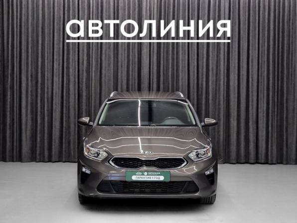 Kia Ceed III с пробегом 2019 года, цена 1 550 000 рублей, 102000 км, универсал, Автокод Объявления