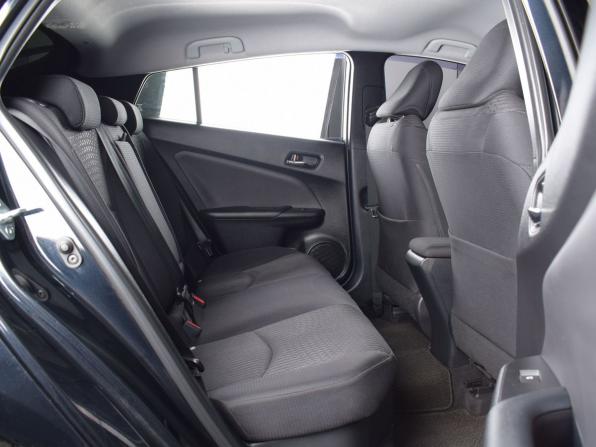 Toyota Prius IV (XW50) с пробегом 2018 года, цена 1 799 995 рублей, 158858 км, лифтбек, Автокод Объявления