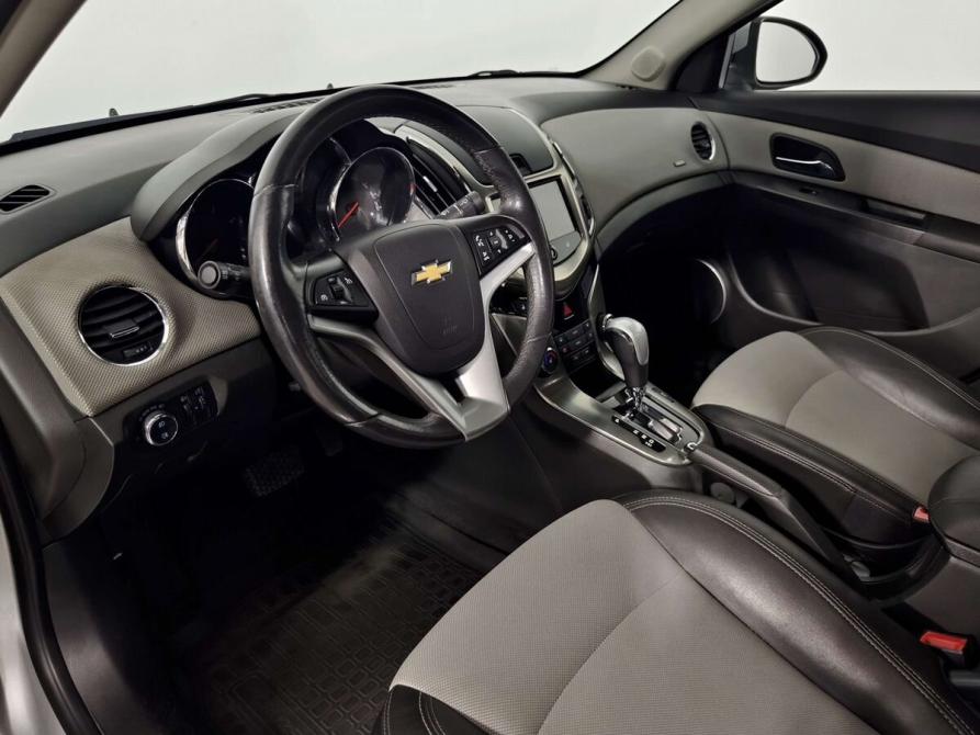 Chevrolet Cruze I Рестайлинг Санкт-Петербург  - изображение 9