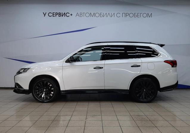 Mitsubishi Outlander III Рестайлинг 3 с пробегом 2022 года, цена 3 230 000 рублей, 31940 км, внедорожник, Автокод Объявления