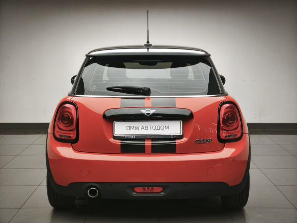 Mini Hatch III (F55/F56) Рестайлинг с пробегом 2020 года, цена 2 294 000 рублей, 54726 км, хэтчбек, Автокод Объявления