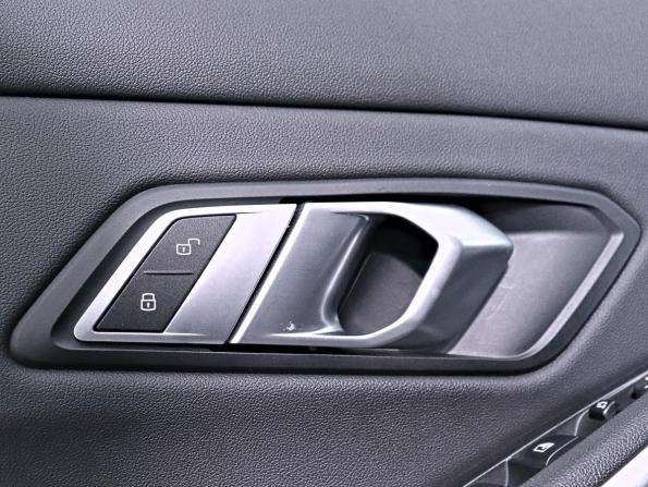 BMW 3 серии VII (G2x) с пробегом 2020 года, цена 2 680 000 рублей, 111964 км, седан, Автокод Объявления