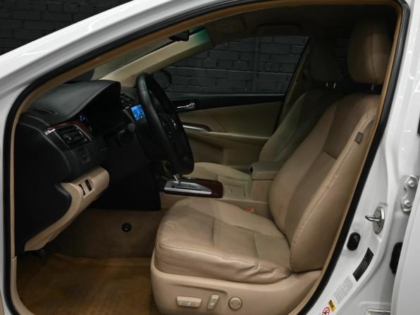 Toyota Camry VII (XV50) с пробегом 2013 года, цена 1 550 000 рублей, 306136 км, седан, Автокод Объявления