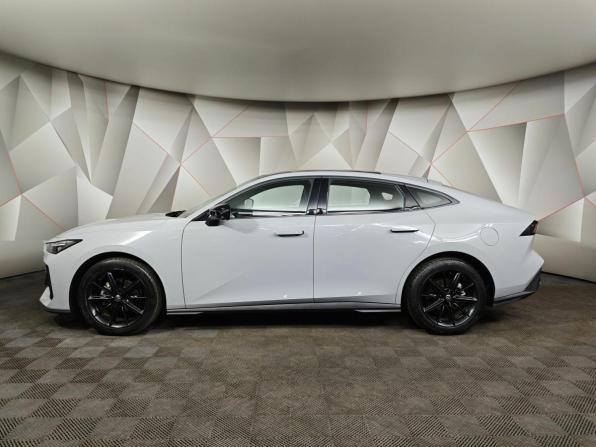 Новый Changan UNI-V I 2024 года, цена 3 356 998 рублей, лифтбек, Автокод Объявления