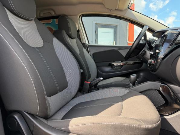 Renault Kaptur I Рестайлинг с пробегом 2021 года, цена 1 299 000 рублей, 79357 км, внедорожник, Автокод Объявления