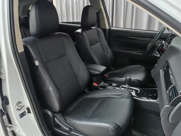 Mitsubishi Outlander III Рестайлинг 2 с пробегом 2018 года, цена 2 049 000 рублей, 131000 км, внедорожник, Автокод Объявления