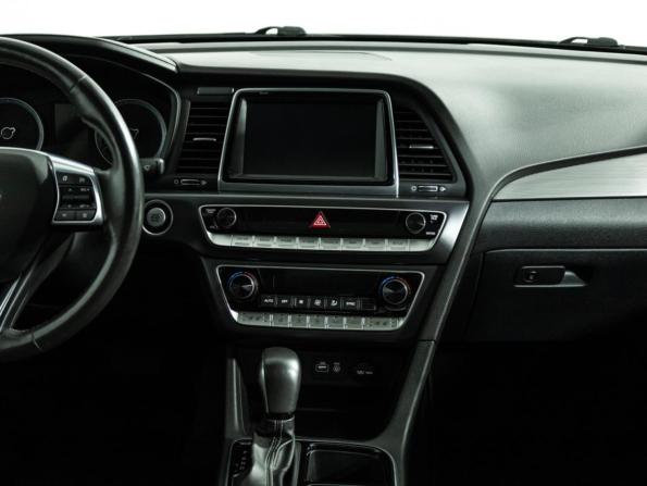 Hyundai Sonata VII (LF) Рестайлинг с пробегом 2017 года, цена 2 047 000 рублей, 110550 км, седан, Автокод Объявления