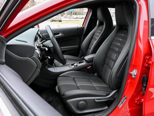 Mercedes-Benz GLA I (X156) Рестайлинг с пробегом 2019 года, цена 2 599 000 рублей, 47180 км, внедорожник, Автокод Объявления
