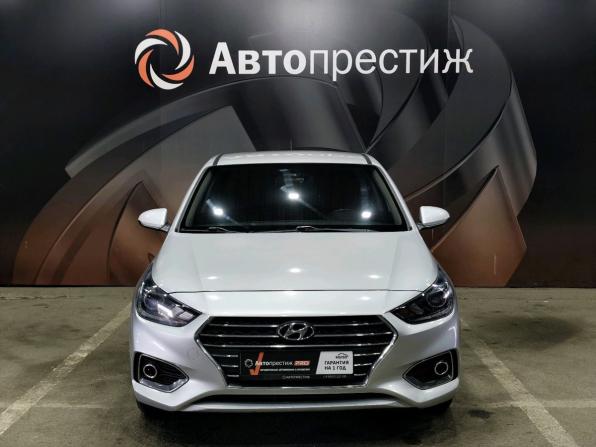 Hyundai Solaris II с пробегом 2018 года, цена 1 550 000 рублей, 105145 км, седан, Автокод Объявления