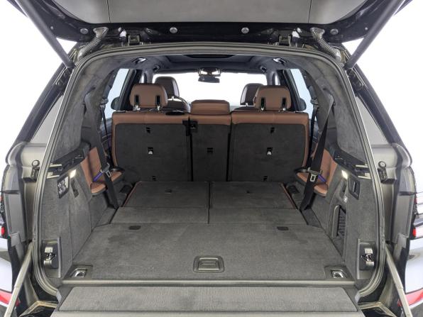 BMW X7 I (G07) Рестайлинг с пробегом 2024 года, цена 13 185 000 рублей, 61122 км, внедорожник, Автокод Объявления