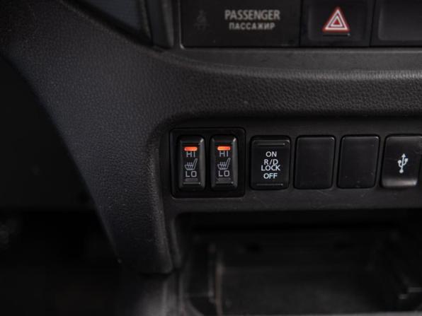 Mitsubishi L200 V с пробегом 2017 года, цена 1 899 000 рублей, 178394 км, offers.body_type.unknown, Автокод Объявления