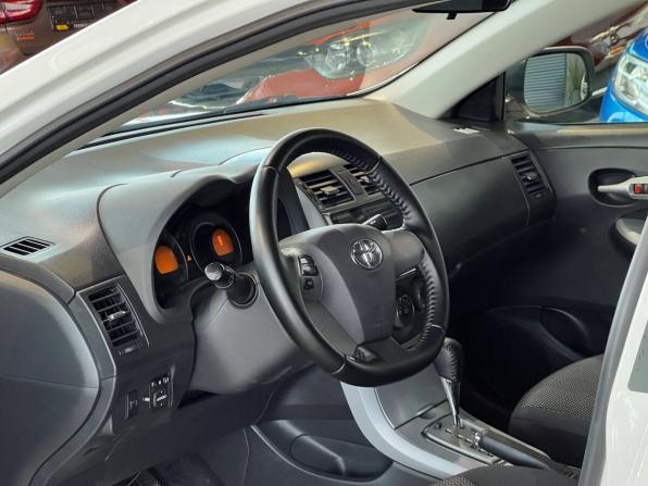 Toyota Corolla X (E140 E150) Рестайлинг с пробегом 2011 года, цена 1 100 000 рублей, 201800 км, седан, Автокод Объявления