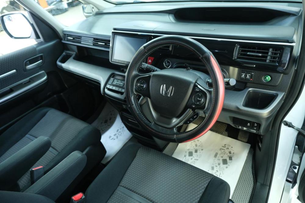 Honda Stepwgn V Омск  - изображение 12