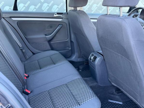 Volkswagen Jetta V с пробегом 2010 года, цена 865 000 рублей, 127580 км, седан, Автокод Объявления