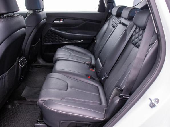 Hyundai Santa Fe IV Рестайлинг с пробегом 2022 года, цена 3 750 000 рублей, 92028 км, внедорожник, Автокод Объявления