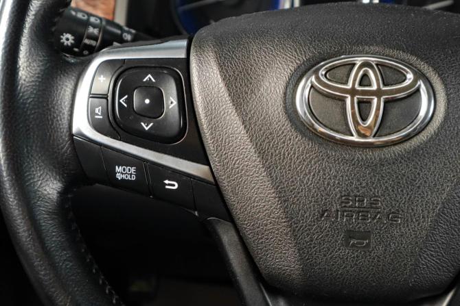 Toyota Camry VII (XV50) Рестайлинг 2 с пробегом 2017 года, цена 2 249 000 рублей, 156000 км, седан, Автокод Объявления