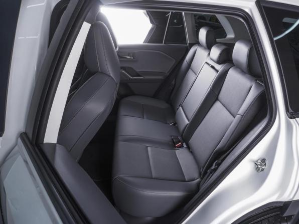 Toyota RAV4 VI (XA60) с пробегом 2026 года, цена 4 250 000 рублей, 41 км, внедорожник, Автокод Объявления