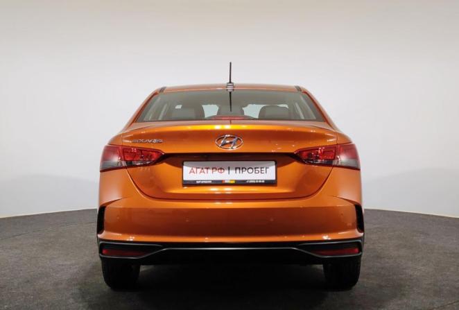 Hyundai Solaris II Рестайлинг с пробегом 2022 года, цена 1 800 000 рублей, 49150 км, седан, Автокод Объявления