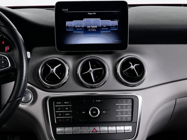 Mercedes-Benz GLA I (X156) Рестайлинг с пробегом 2017 года, цена 2 300 000 рублей, 123357 км, внедорожник, Автокод Объявления