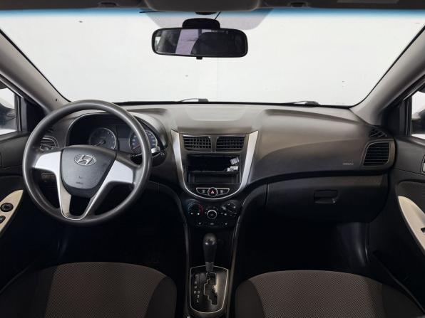 Hyundai Solaris I с пробегом 2013 года, цена 635 000 рублей, 170488 км, седан, Автокод Объявления
