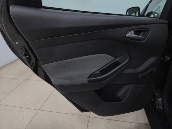 Ford Focus III с пробегом 2013 года, цена 645 000 рублей, 140933 км, хэтчбек, Автокод Объявления