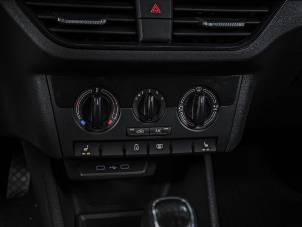 Volkswagen Polo VI с пробегом 2021 года, цена 1 510 000 рублей, 93157 км, лифтбек, Автокод Объявления