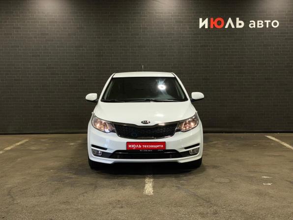 Kia Rio III Рестайлинг с пробегом 2015 года, цена 1 030 000 рублей, 97373 км, хэтчбек, Автокод Объявления