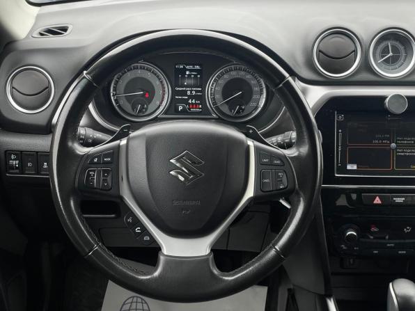 Suzuki Vitara II Рестайлинг с пробегом 2021 года, цена 2 050 000 рублей, 90600 км, внедорожник, Автокод Объявления